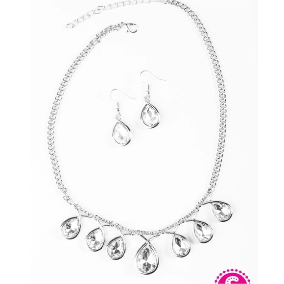 ❤️Love At Fierce Sight Necklace Set - Picture 2 of 4